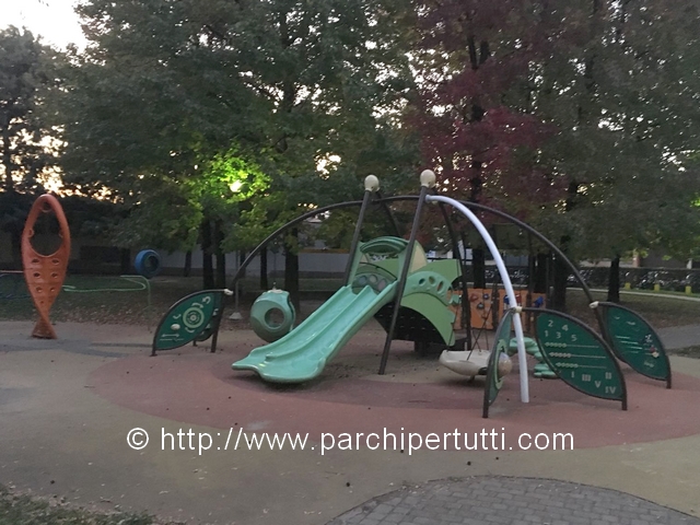 Occhiobello: area giochi attrezzata per disabili nel parco di via Buozzi